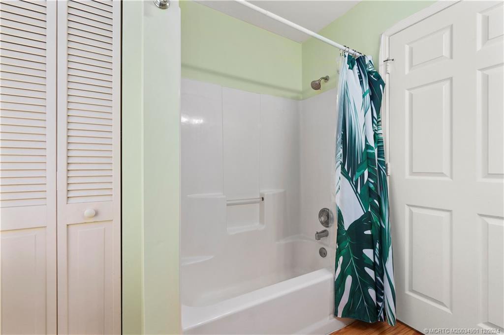 Palm City, Florida 34990, United States, 5 Bedrooms Bedrooms, ,4 BathroomsBathrooms,Residential,Pending,74669