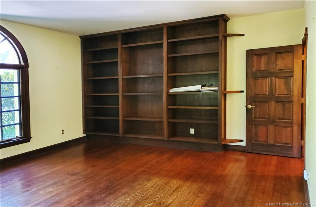 Palm City, Florida 34990, United States, 5 Bedrooms Bedrooms, ,4 BathroomsBathrooms,Residential,Pending,74669