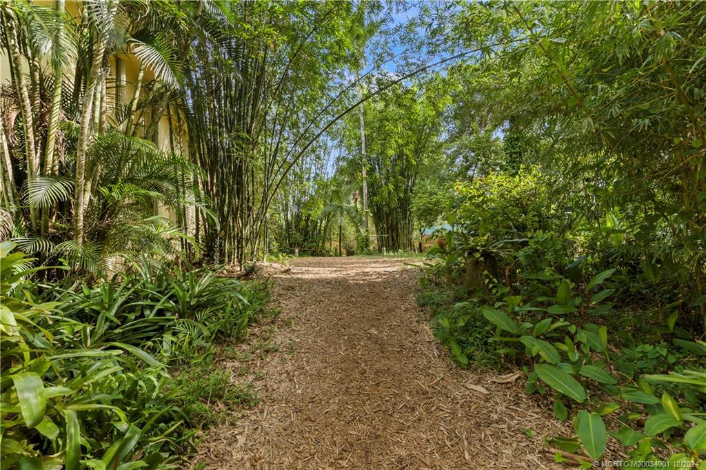 Palm City, Florida 34990, United States, 5 Bedrooms Bedrooms, ,4 BathroomsBathrooms,Residential,Pending,74669