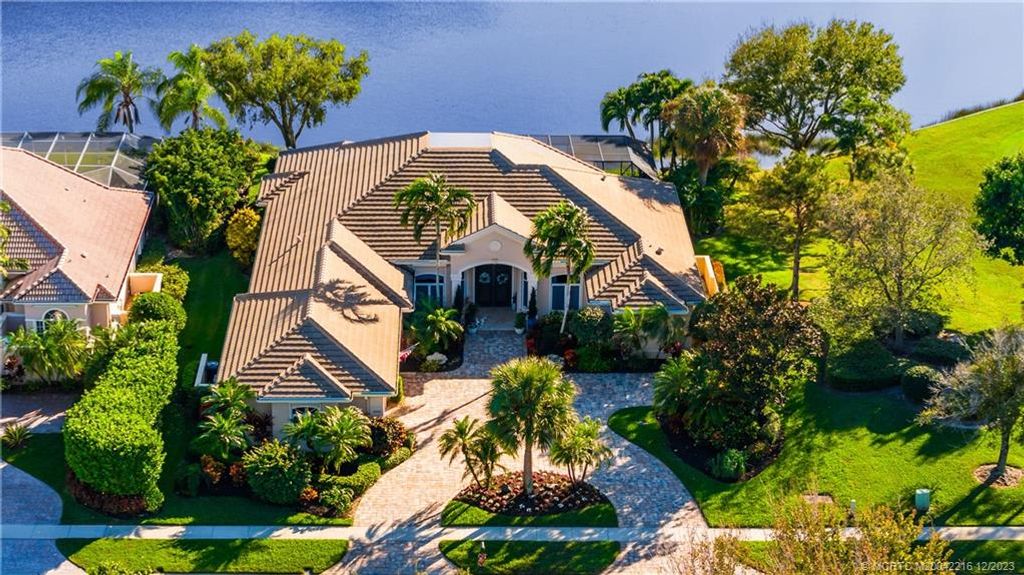 Photo of 4442 SE Waterford Drive, Stuart, FL 34997 (MLS # M20042216)