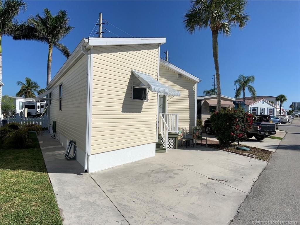 Photo of 1029 Nettles Boulevard, Jensen Beach, FL 34957 (MLS # M20038177)