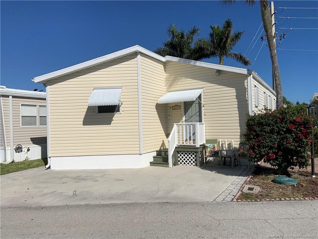 Photo of 1029 Nettles Boulevard, Jensen Beach, FL 34957 (MLS # M20038177)