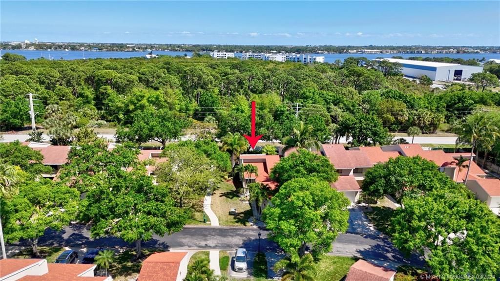 Photo of 1631 SW Crossing Circle, Palm City, FL 34990 (MLS # M20043958)