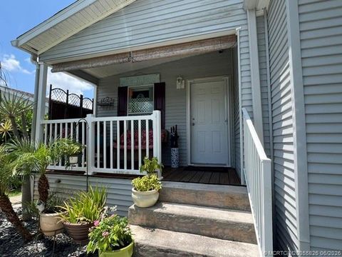 Mobile Home For Sale - 2555 Pga Boulevard #345<br/> Palm Beach Gardens, FL 33410