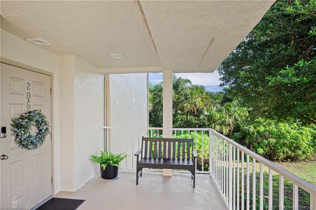 Stuart, Florida 34996, United States, 2 Bedrooms Bedrooms, ,2 BathroomsBathrooms,Residential,Active,217018