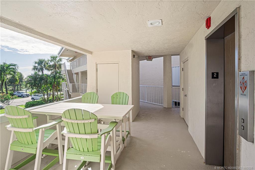 Stuart, Florida 34996, United States, 2 Bedrooms Bedrooms, ,2 BathroomsBathrooms,Residential,Active,217018