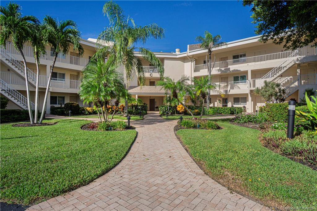 Stuart, Florida 34996, United States, 2 Bedrooms Bedrooms, ,2 BathroomsBathrooms,Residential,Active,217018