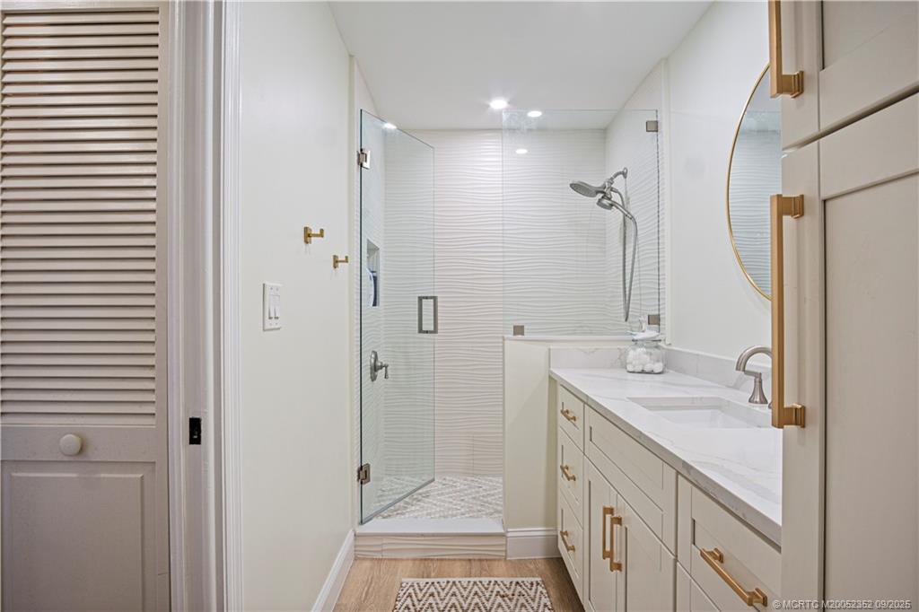 Stuart, Florida 34996, United States, 2 Bedrooms Bedrooms, ,2 BathroomsBathrooms,Residential,Active,217018