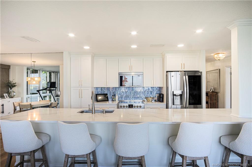 Stuart, Florida 34996, United States, 2 Bedrooms Bedrooms, ,2 BathroomsBathrooms,Residential,Active,217018