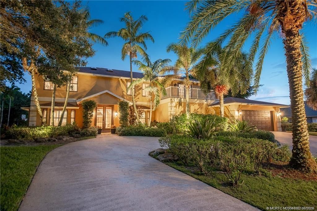 Photo of 502 SE Ashley Oaks Way, Stuart, FL 34997 (MLS # M20051052)