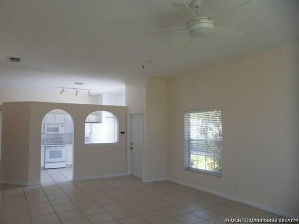 Photo of 172 NW Broken Oak Trail, Jensen Beach, FL 34957 (MLS # M20043879)