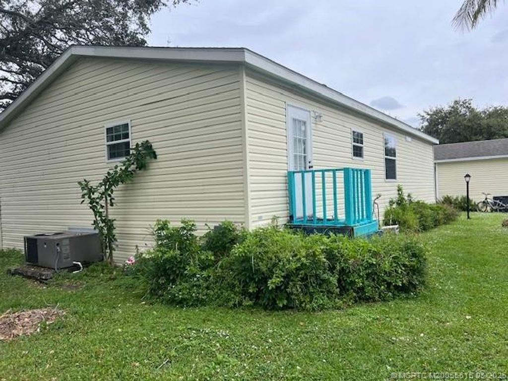 Photo of 2555 PGA Boulevard #90, Palm Beach Gardens, FL 33410 (MLS # M20055615)