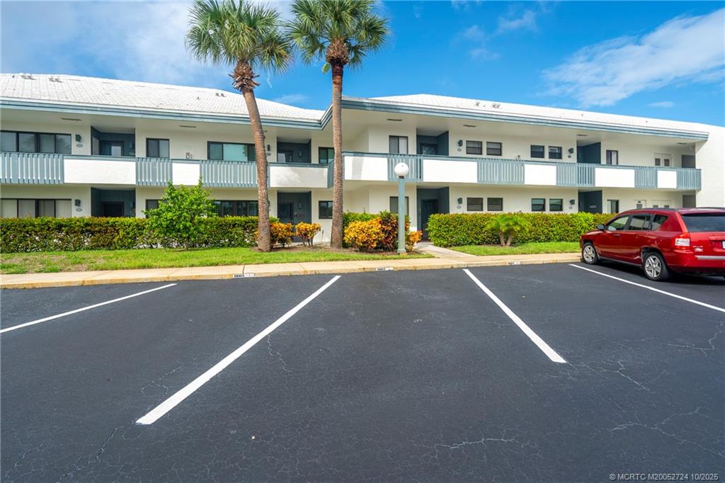 Stuart, Florida 34996, United States, 2 Bedrooms Bedrooms, ,2 BathroomsBathrooms,Residential,Active,230844