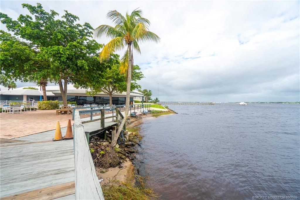 Stuart, Florida 34996, United States, 2 Bedrooms Bedrooms, ,2 BathroomsBathrooms,Residential,Active,230844