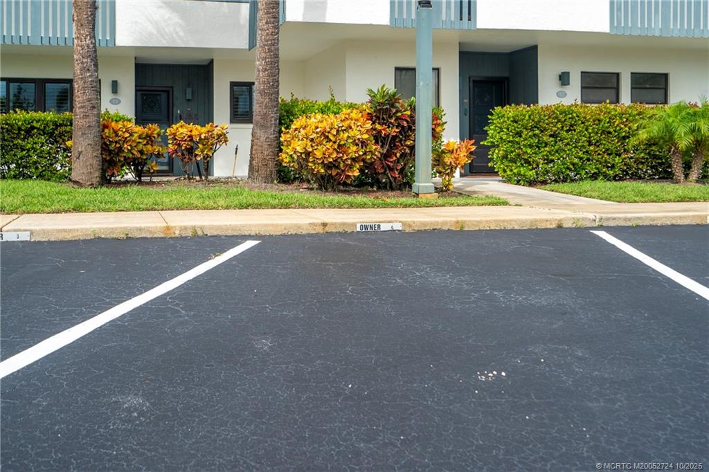 Stuart, Florida 34996, United States, 2 Bedrooms Bedrooms, ,2 BathroomsBathrooms,Residential,Active,230844