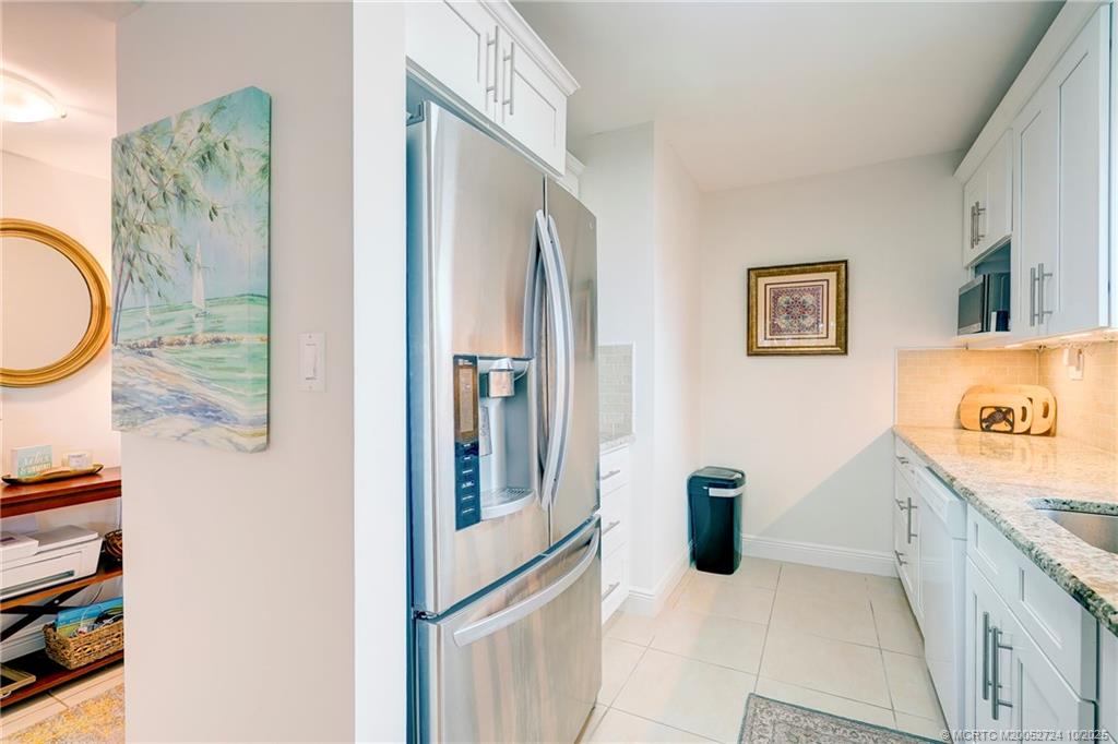 Stuart, Florida 34996, United States, 2 Bedrooms Bedrooms, ,2 BathroomsBathrooms,Residential,Active,230844