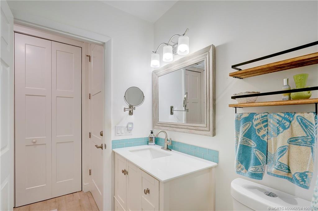 Stuart, Florida 34996, United States, 2 Bedrooms Bedrooms, ,2 BathroomsBathrooms,Residential,Active,230844