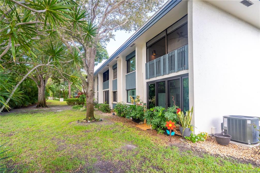 Stuart, Florida 34996, United States, 2 Bedrooms Bedrooms, ,2 BathroomsBathrooms,Residential,Active,230844