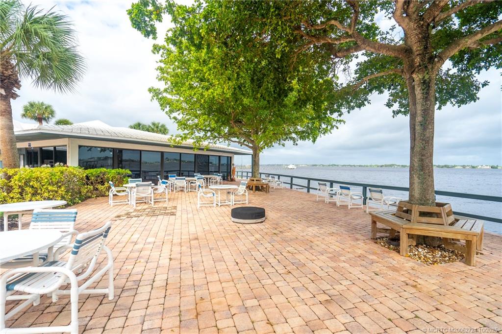 Stuart, Florida 34996, United States, 2 Bedrooms Bedrooms, ,2 BathroomsBathrooms,Residential,Active,230844