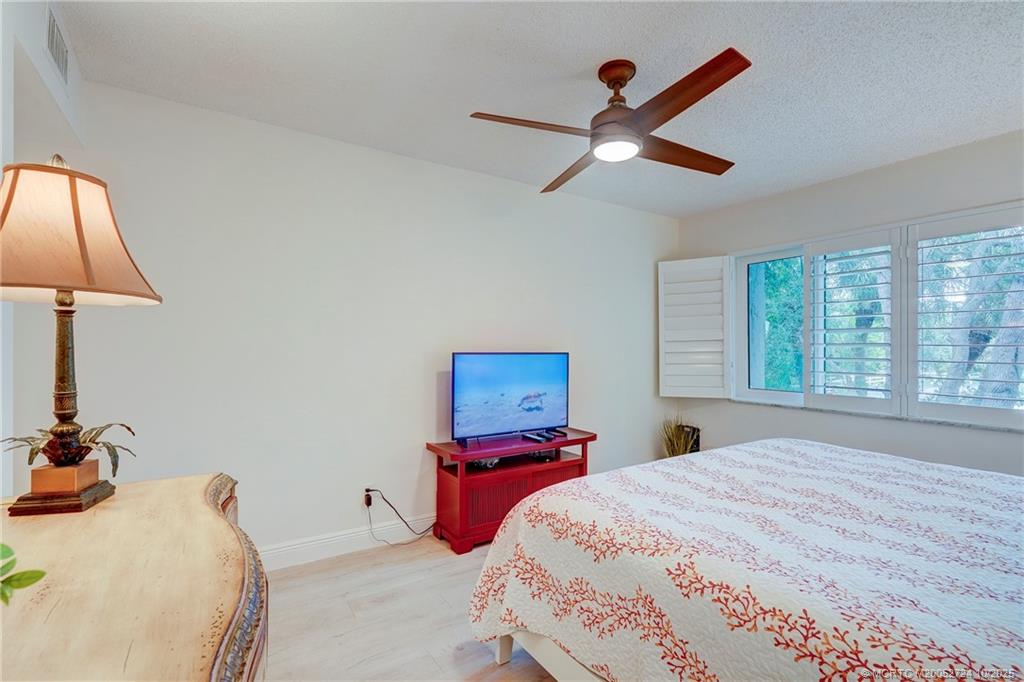 Stuart, Florida 34996, United States, 2 Bedrooms Bedrooms, ,2 BathroomsBathrooms,Residential,Active,230844