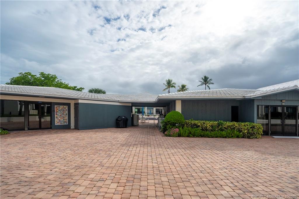 Stuart, Florida 34996, United States, 2 Bedrooms Bedrooms, ,2 BathroomsBathrooms,Residential,Active,230844