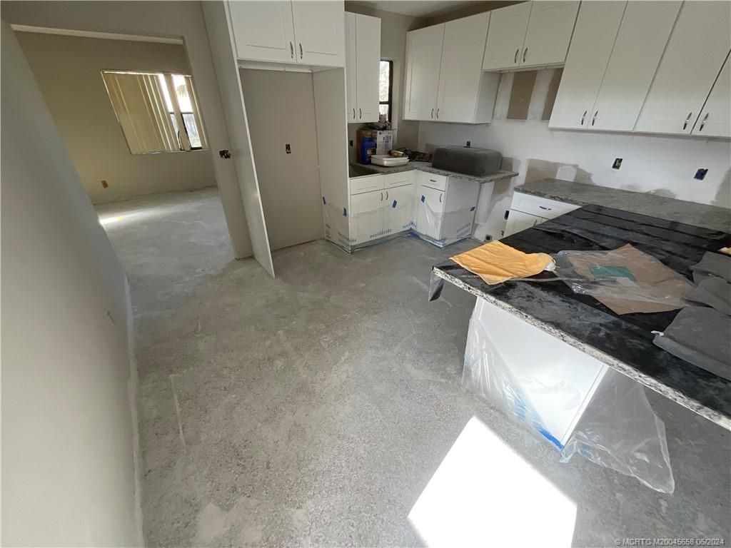 Photo of 610 Gardenia Avenue, Fort Pierce, FL 34982 (MLS # M20045658)