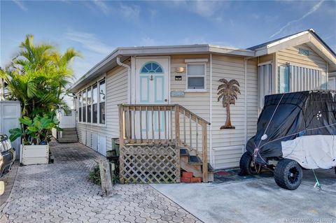 Photo of 1081 Nettles Boulevard, Jensen Beach, FL 34957 (MLS # M20053354)