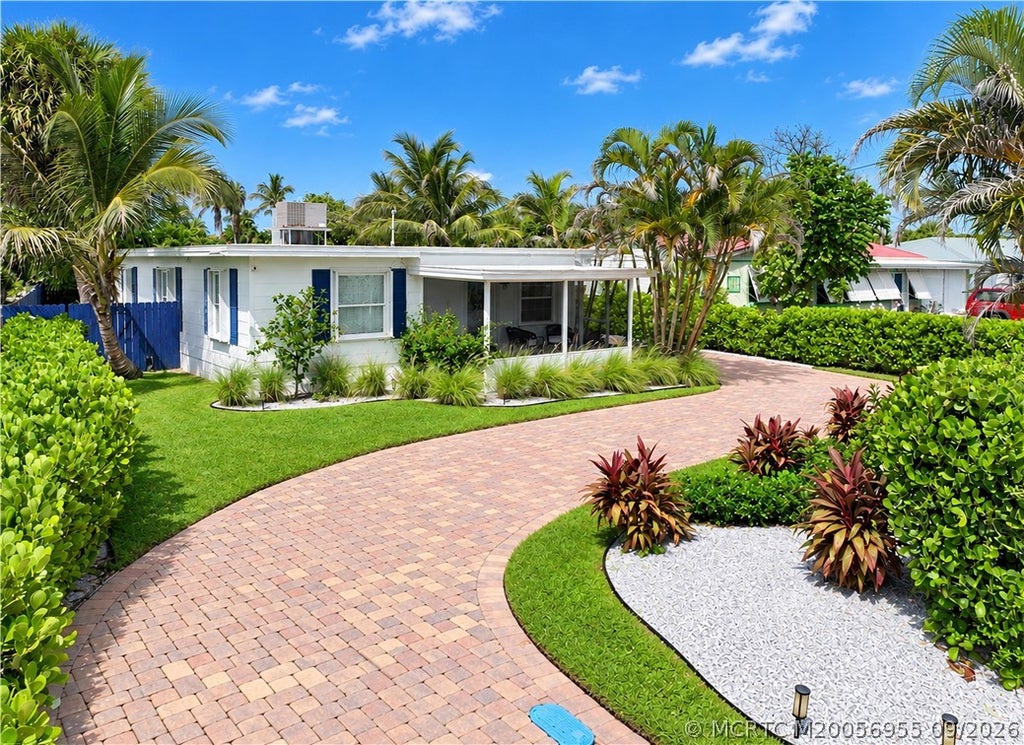 Photo of 307 Granada Street, Fort Pierce, FL 34949 (MLS # M20056955)