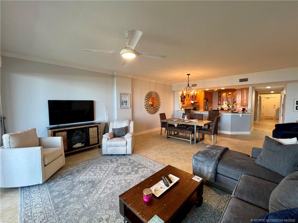 4160 N Highway A1a 204A