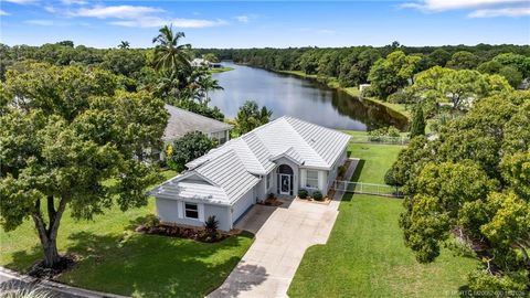 Photo of 7448 SE Autumn Lane, Hobe Sound, FL 33455 (MLS # M20052400)