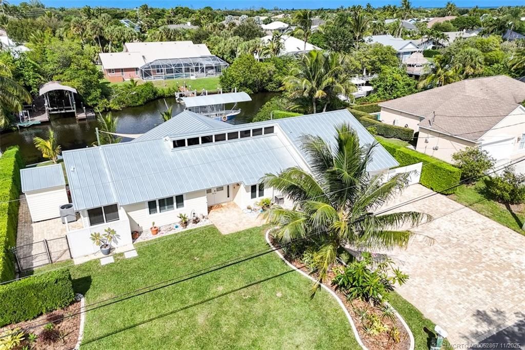 Photo of 8295 SE Palm Street, Hobe Sound, FL 33455 (MLS # M20052867)