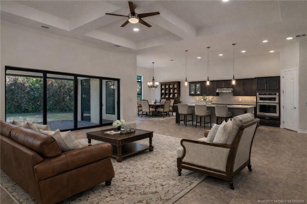 4836 SW Gossamer Circle