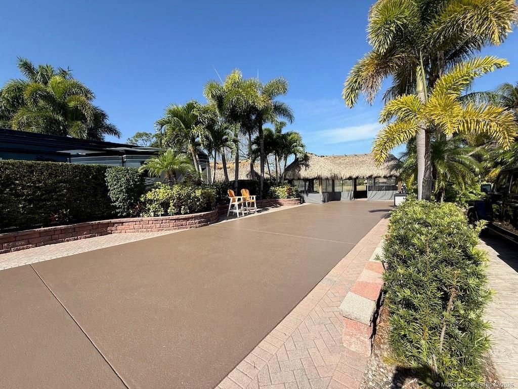 Photo of 457 NW Foursome Lane, Port Saint Lucie, FL 34986 (MLS # M20049163)