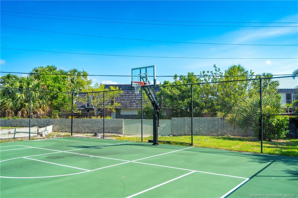 Stuart, Florida 34994, United States, 1 Bedroom Bedrooms, ,1 BathroomBathrooms,Residential,Active,147399