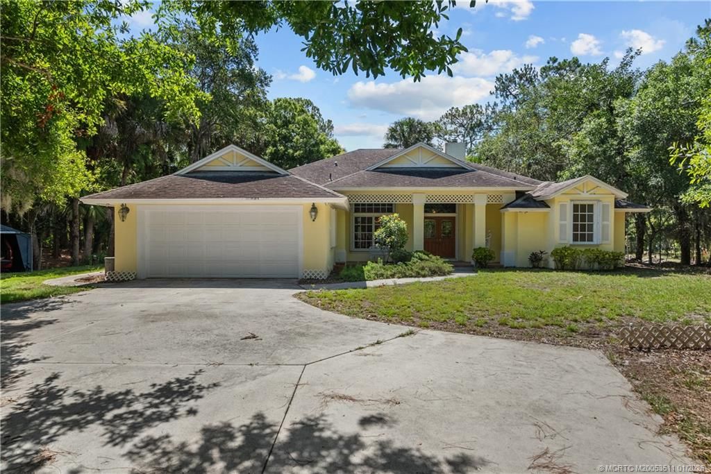 Photo of 11511 SW Citrus Boulevard, Palm City, FL 34990 (MLS # M20053511)