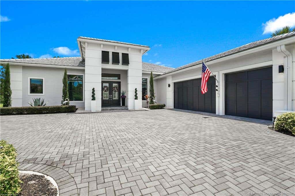 Photo of 3153 SW English Garden Drive, Palm City, FL 34990 (MLS # M20056065)