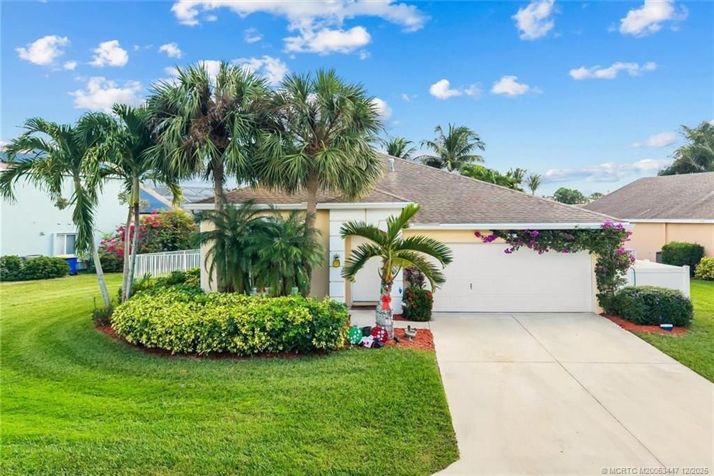 Photo of 4668 SE Winter Haven Court, Stuart, FL 34997 (MLS # M20053447)