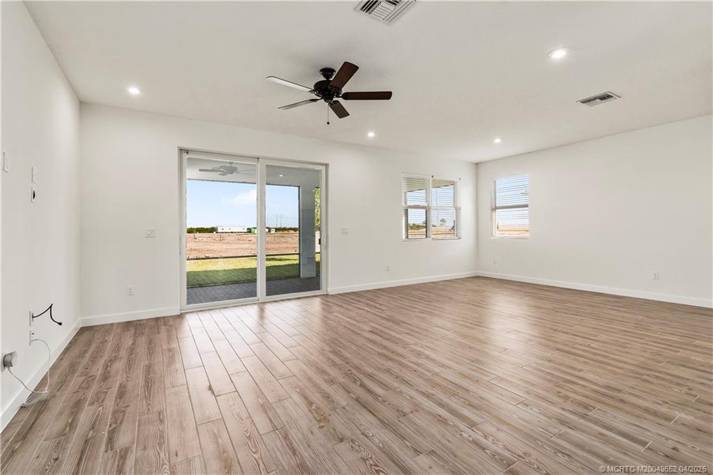 Port Saint Lucie, Florida 34987, United States, 3 Bedrooms Bedrooms, ,2 BathroomsBathrooms,Residential,Active,89738