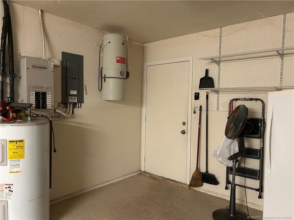 Stuart, Florida, 34996, United States, 4 Bedrooms Bedrooms, ,3 BathroomsBathrooms,Residential,Active,2007882