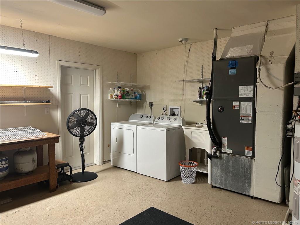 Stuart, Florida, 34996, United States, 4 Bedrooms Bedrooms, ,3 BathroomsBathrooms,Residential,Active,2007882