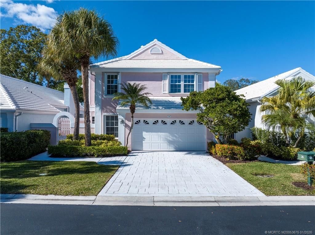 Photo of 26 Windsor Lane, Palm Beach Gardens, FL 33418 (MLS # M20053675)