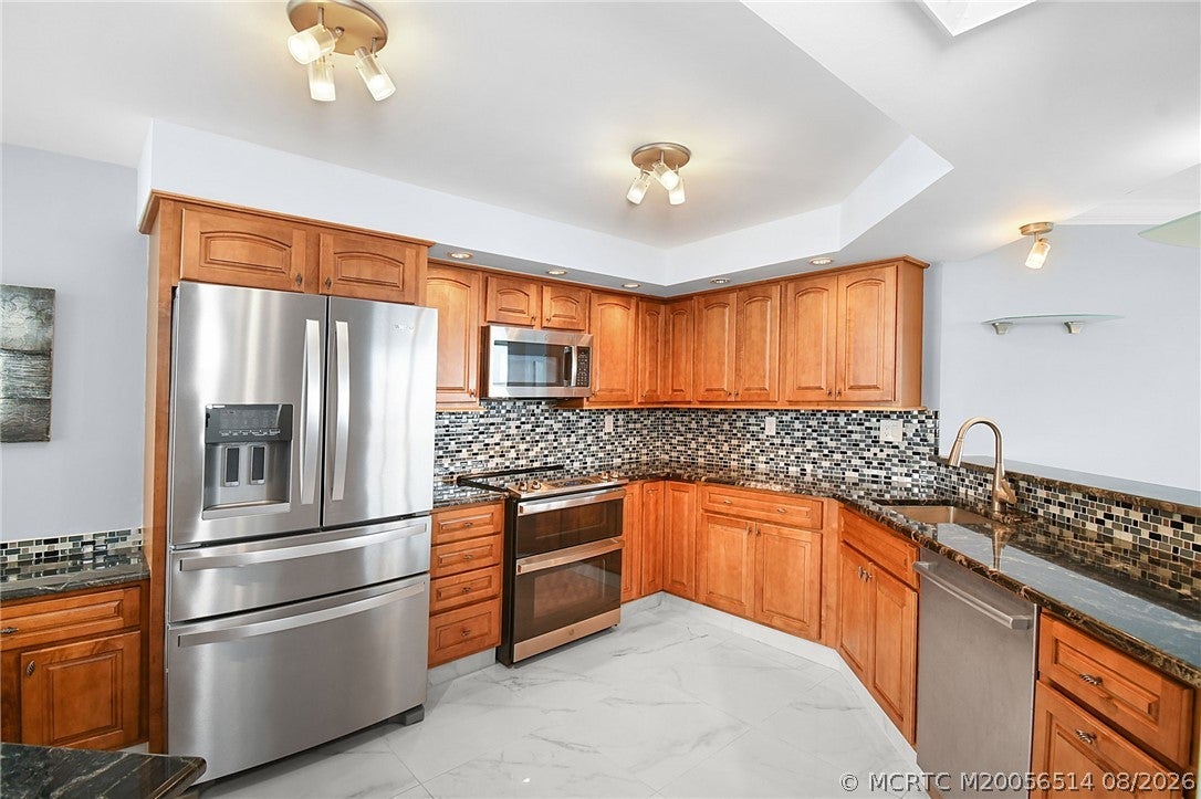 9550 S Ocean Drive 1210