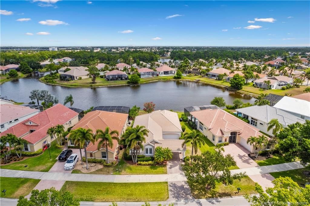 Photo of 686 SW Lake Charles Circle, Port Saint Lucie, FL 34986 (MLS # M20044981)