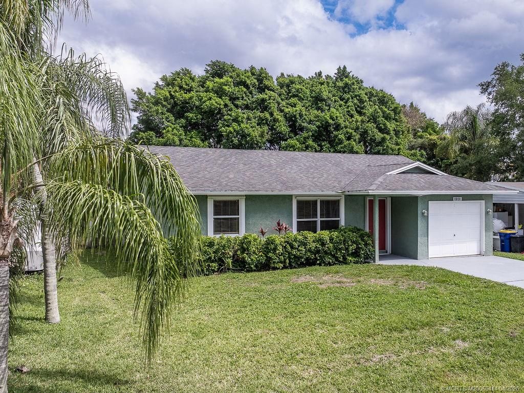 Photo of 3143 SE Banyan Street, Stuart, FL 34997 (MLS # M20055414)