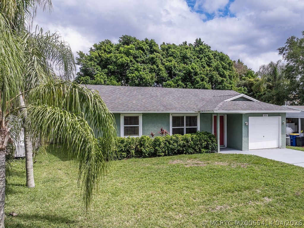Photo of 3143 SE Banyan Street, Stuart, FL 34997 (MLS # M20055414)