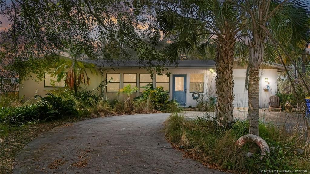 Photo of 764 SE Saint Lucie Boulevard, Stuart, FL 34996 (MLS # M20054025)