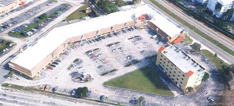 Photo of 701 NW Federal Highway, Stuart, FL 34994 (MLS # M20055207)