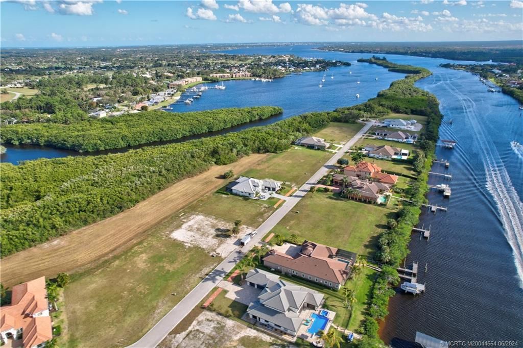 Photo of 202 SE Fiore Bello, Port Saint Lucie, FL 34952 (MLS # M20044554)