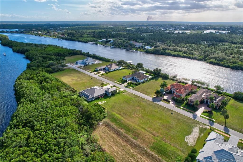 Photo of 202 SE Fiore Bello, Port Saint Lucie, FL 34952 (MLS # M20044554)