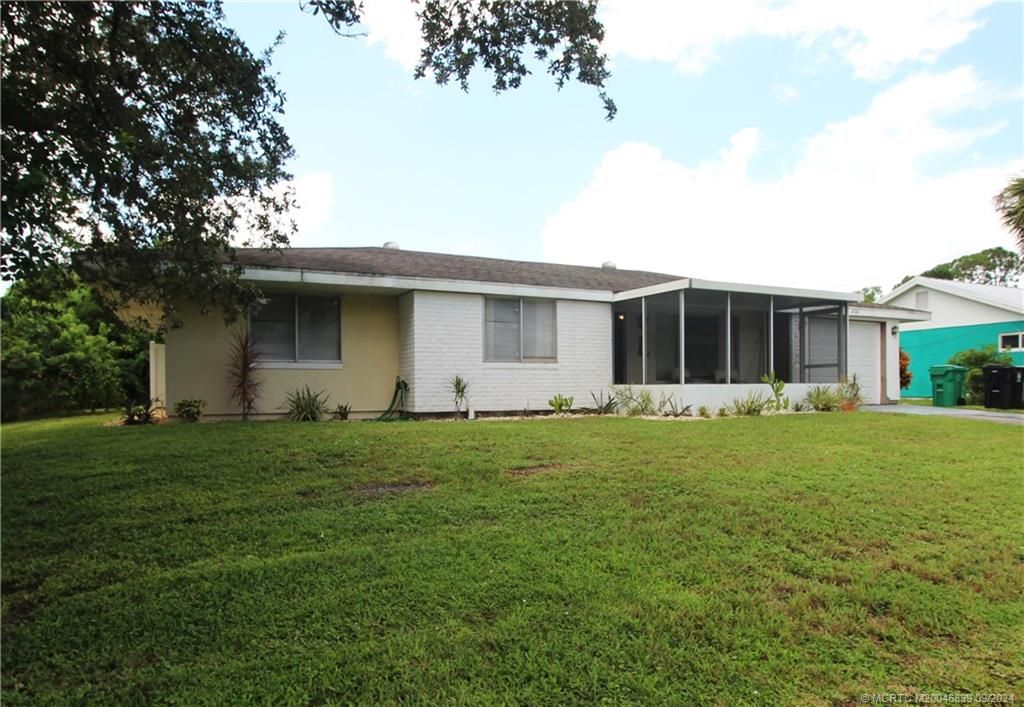 Photo of 2332 SE Seafury Lane, Port Saint Lucie, FL 34952 (MLS # M20046839)